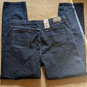 New With Tags Wrangler Authentic Men's Straight Jeans Size 42 X 36